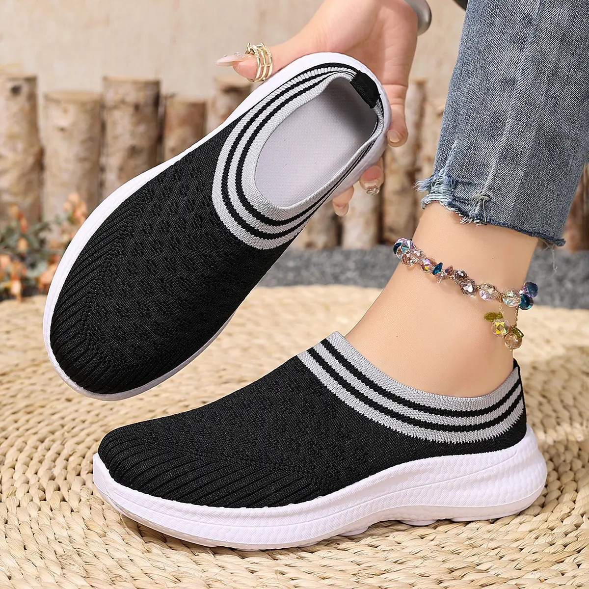 1688_image_share_7b96e5607e464d0fb9fb8f1461b4fb83 Novawalk-Black - Image 1