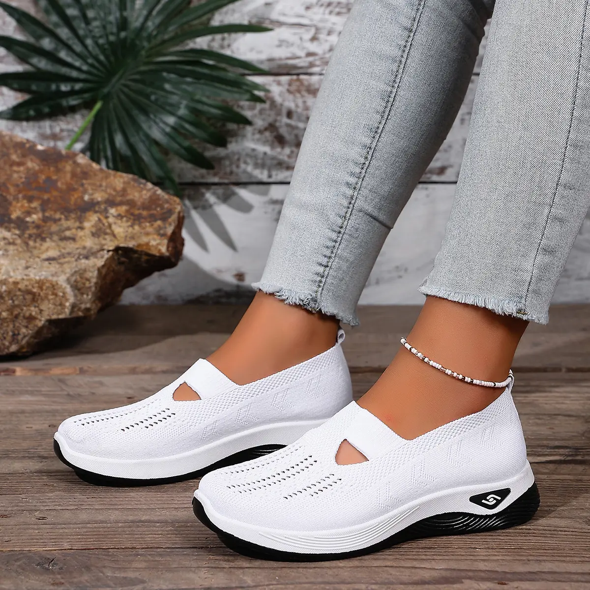 1688_image_share_81781346018411cfc6a56f9b716e880f Aero Step-White - Image 1