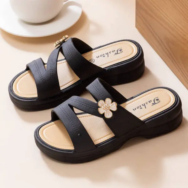 Buttercup-Black