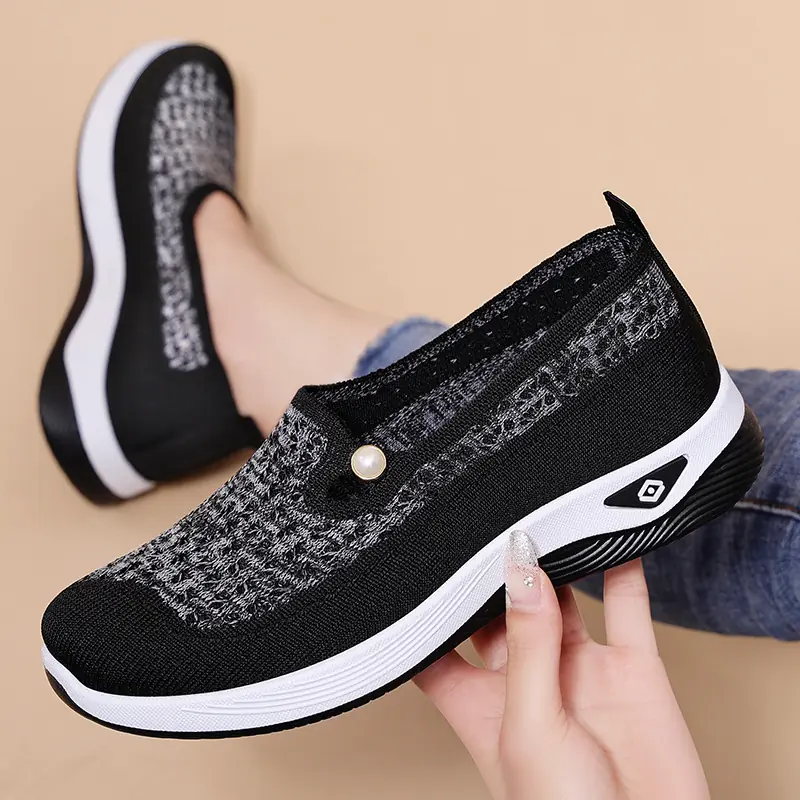 Pearl Walk-Black - Image 1