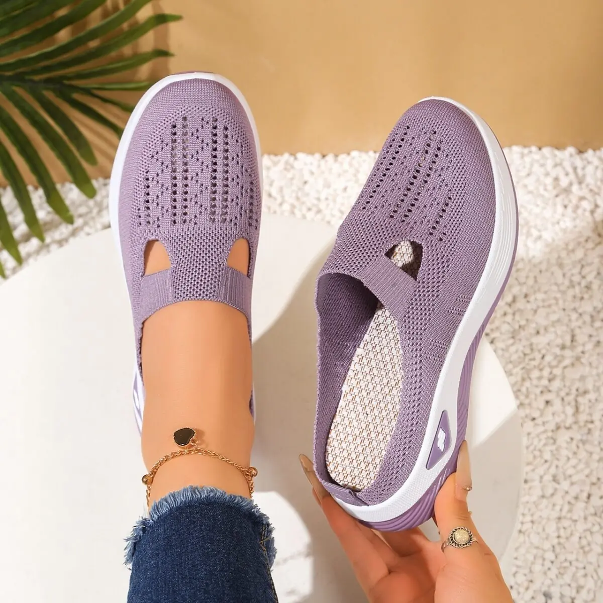 Oplus_131072 Flaky Walk-Lavender - Image 1